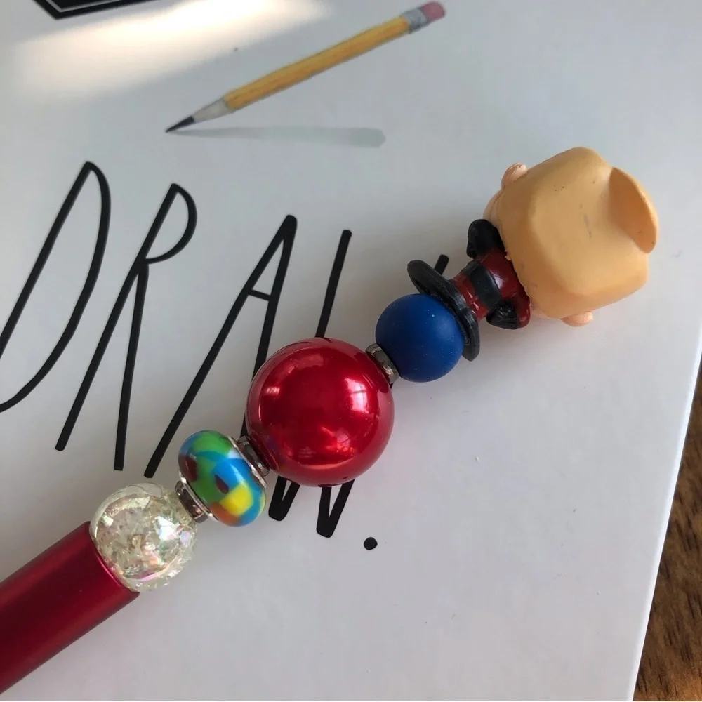 Disney Doorables: The Incredibles: Dash Parr handmade beaded pen